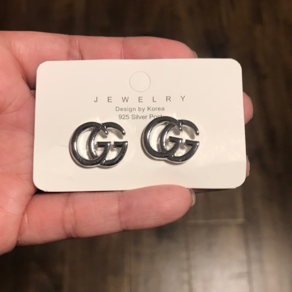 Accessories - Costume jewelry